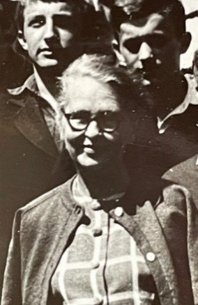 2. Profesor Janina Czarnecka 