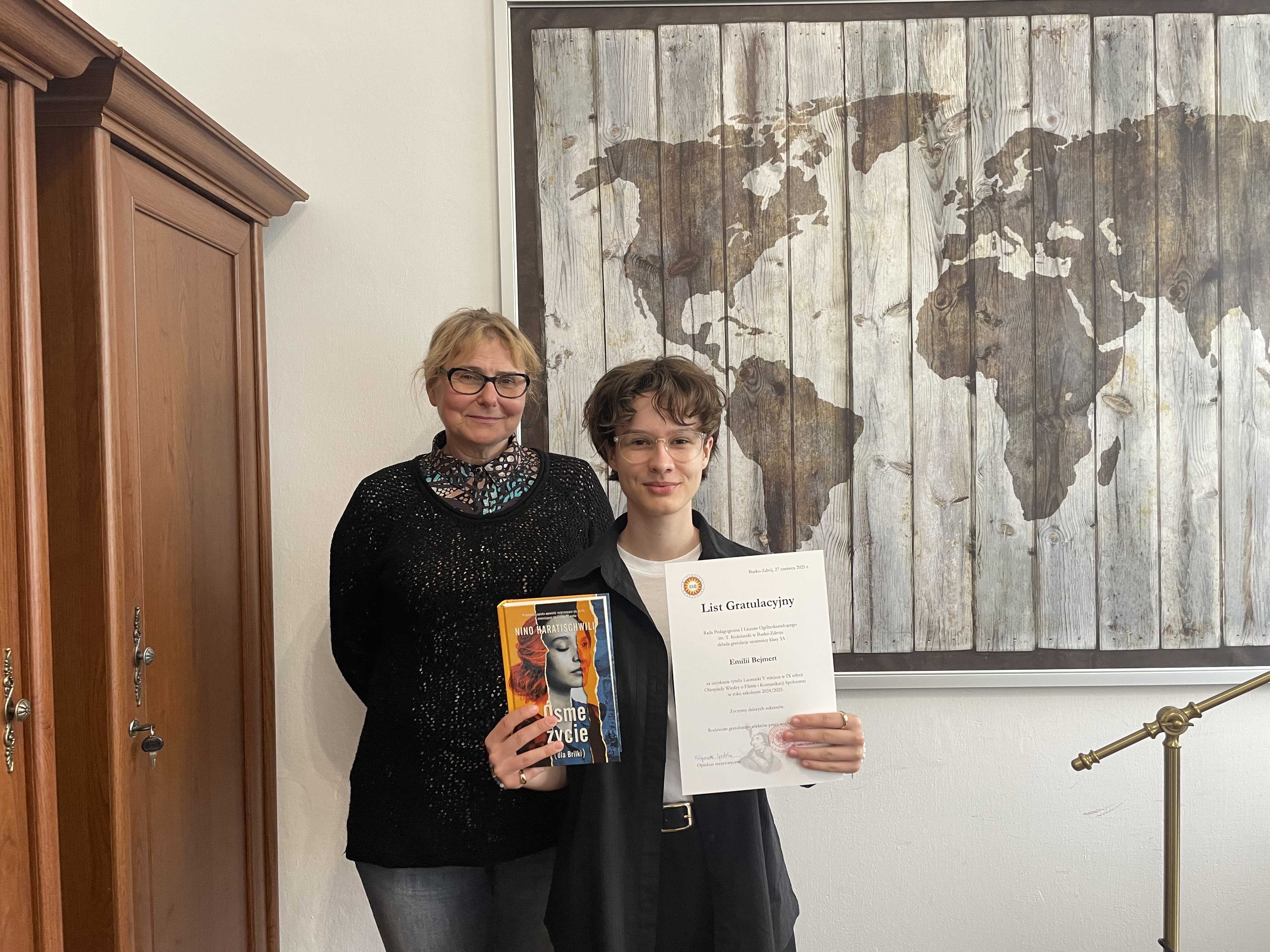 3. Laureatka wraz z Opiekunem merytorycznym.